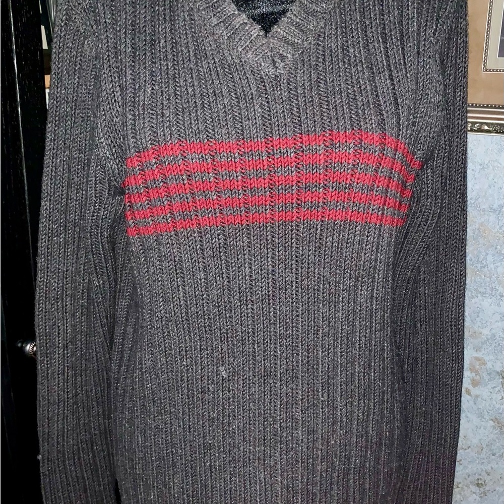 Vintage/Y2K Mens Old Navy Grey & Red Striped Knit Sweater (M)